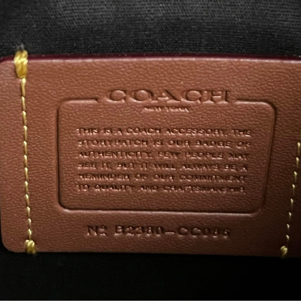 💰SOLD - CC086 - Coach Charter North/South Crossbody With Hybrid Pouch - Picture 11 of 14